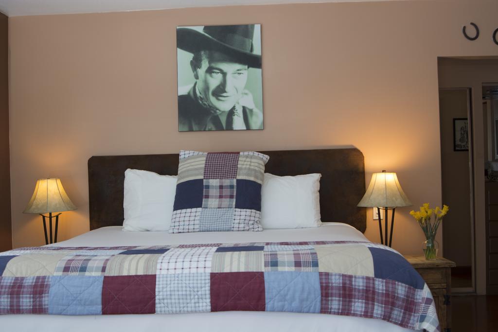 King Room with Mountain View