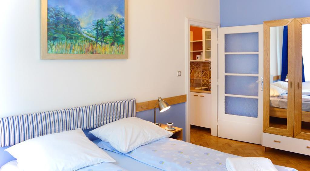 Doppelzimmer mit Küchenzeile