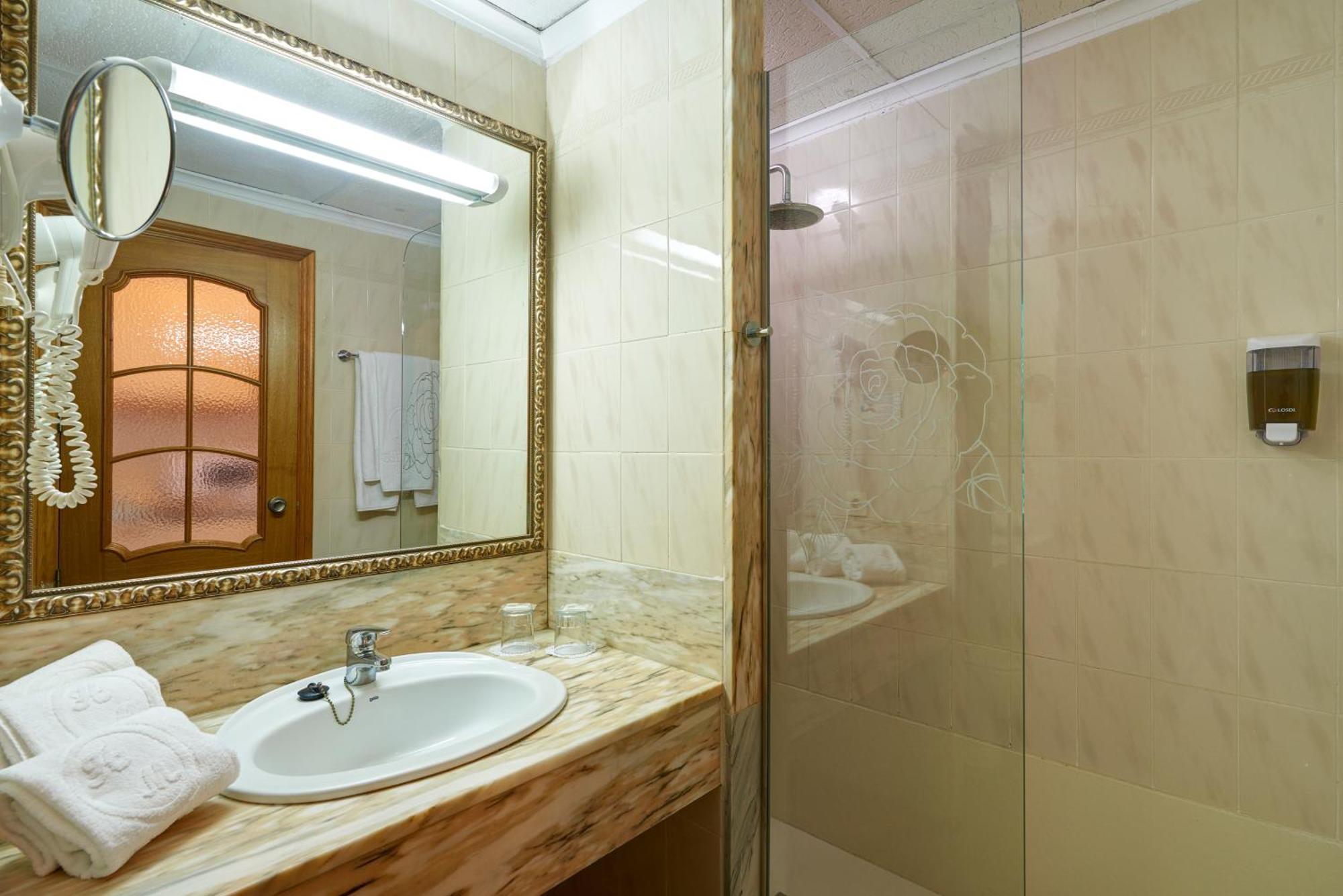Monolocale con Divano-Letto