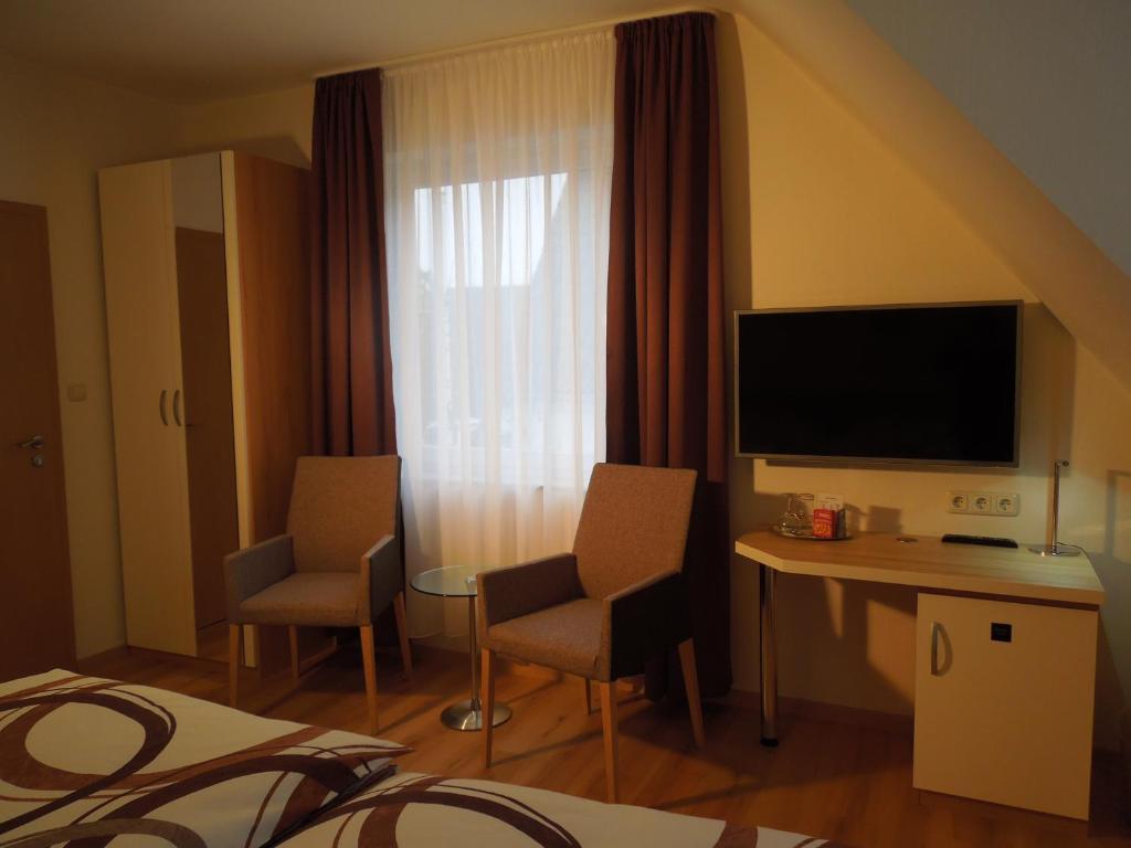 Classic Double Room with Shower,51672631:JPEG