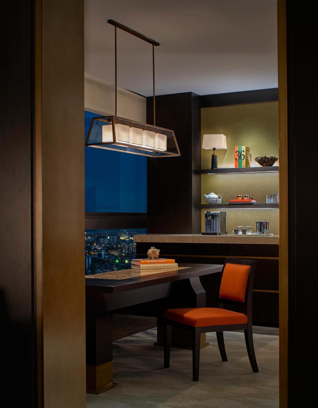 Chaktomuk Suite