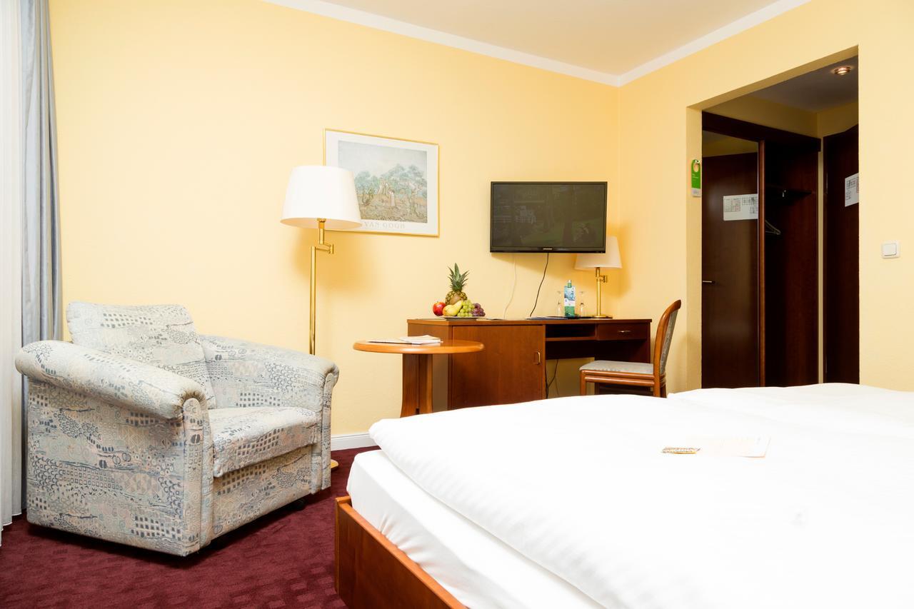 Standard Double Room,162431352:JPEG