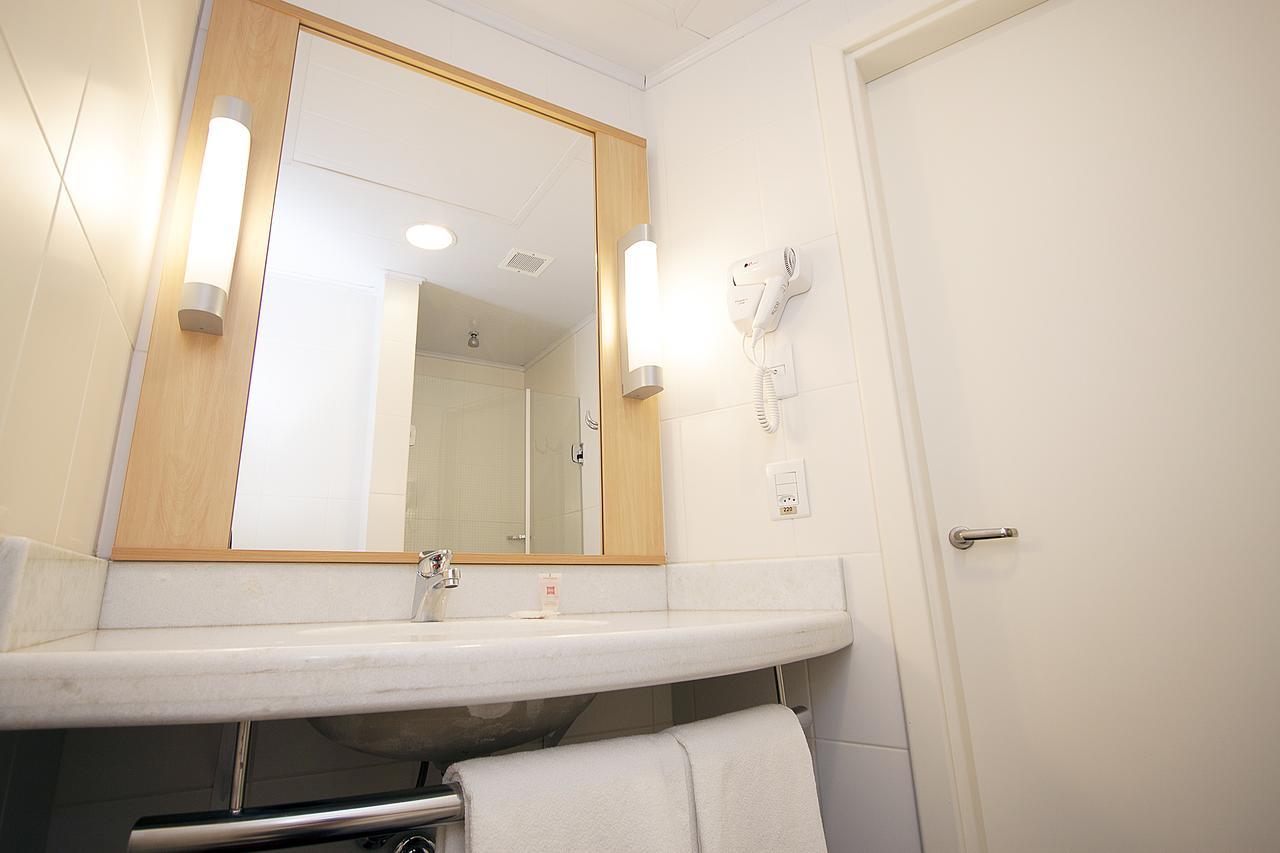 Quarto Duplo Standard