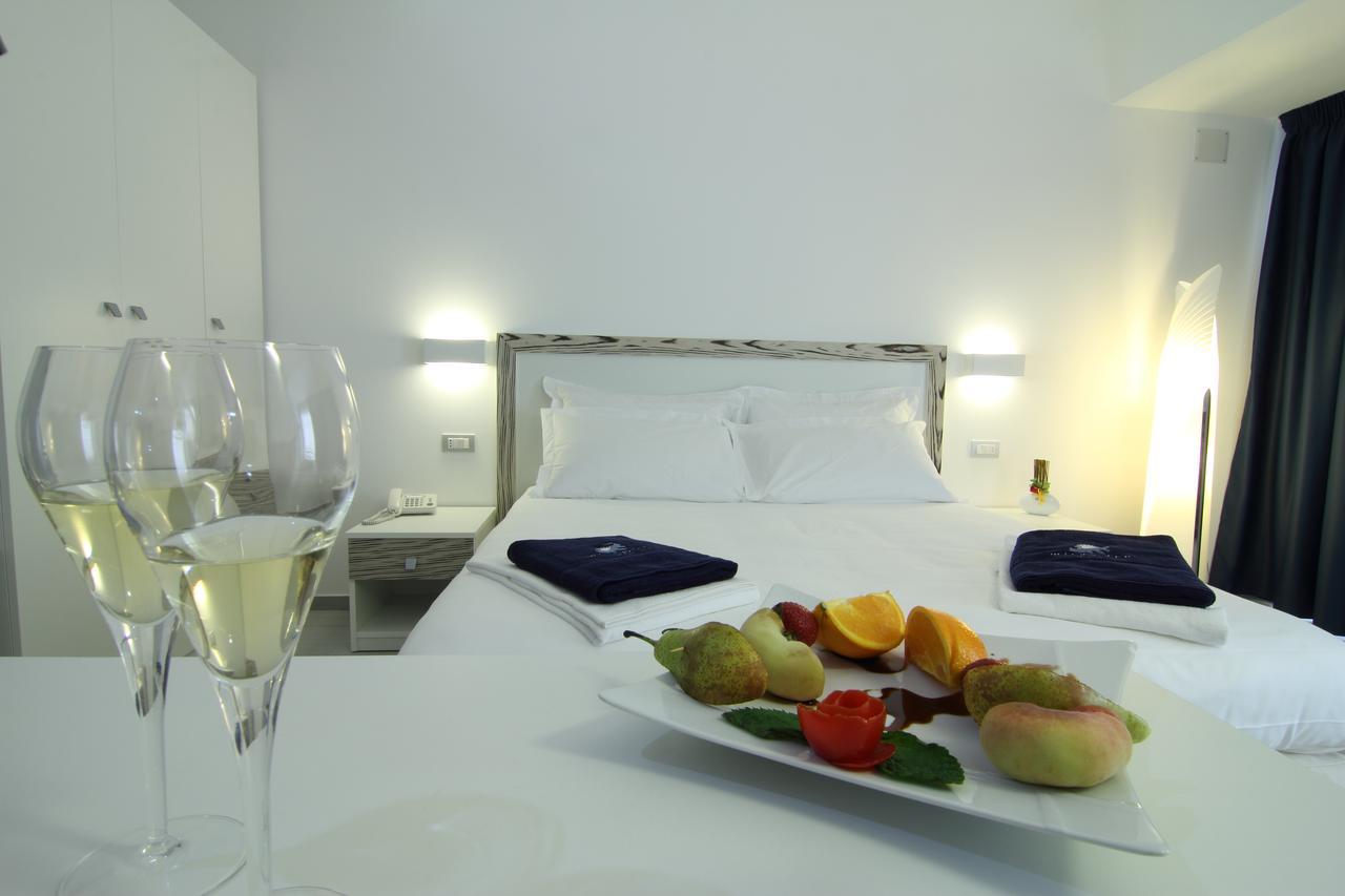 Standard Double Room with Balcony,124263987:JPEG