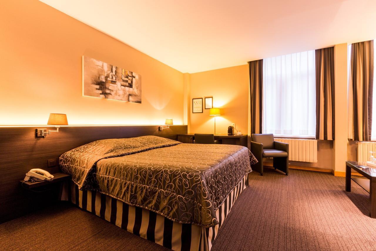 Familienzimmer (2 Erwachsene + 2 Kinder)