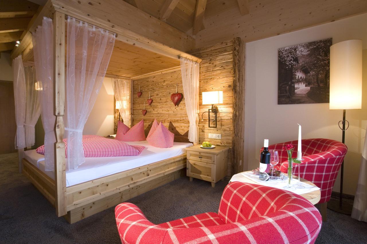 Superior Doppelzimmer „HERZIG_ DAHUAM" mit Balkon