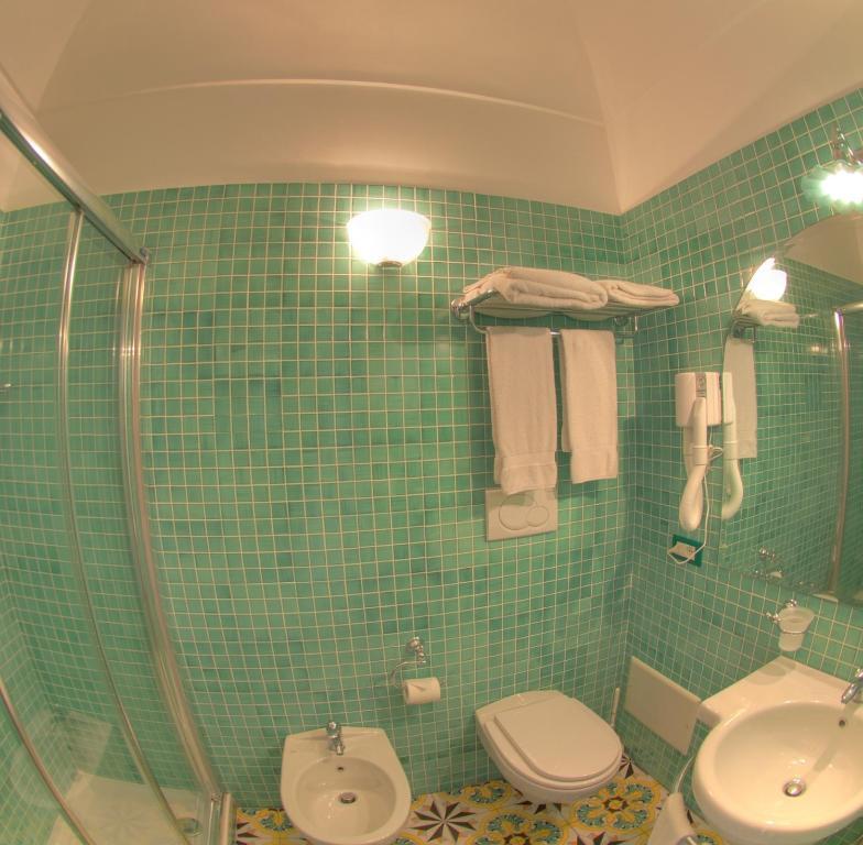 Appartamento con 2 Camere da Letto e Vista Mare