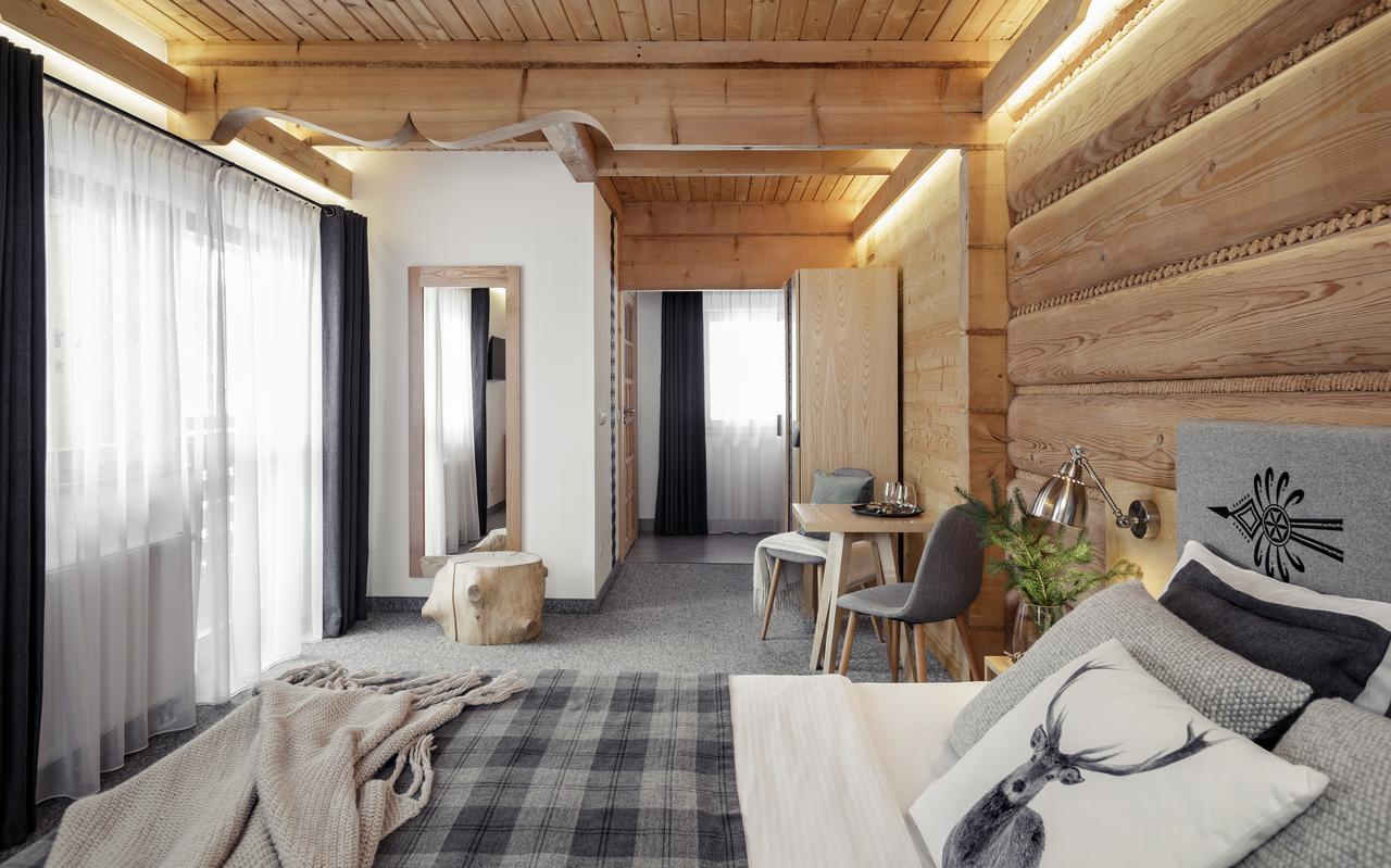 Deluxe Doppel-/Zweibettzimmer mit Balkon