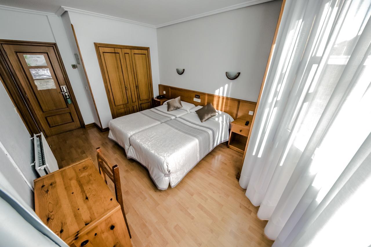 Standard Twin Room,519436515:JPEG