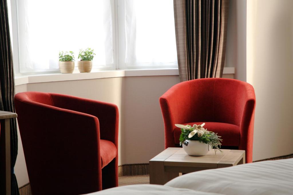 Grote Kamer met 2 Bedden