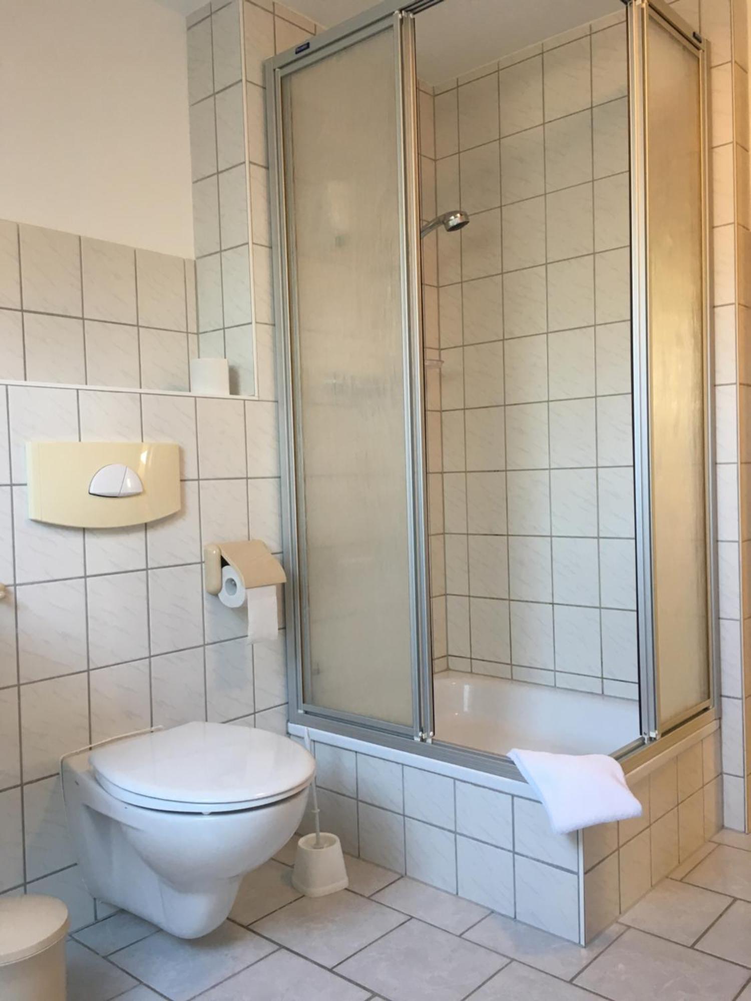 Large Double Room,857000843:JPEG