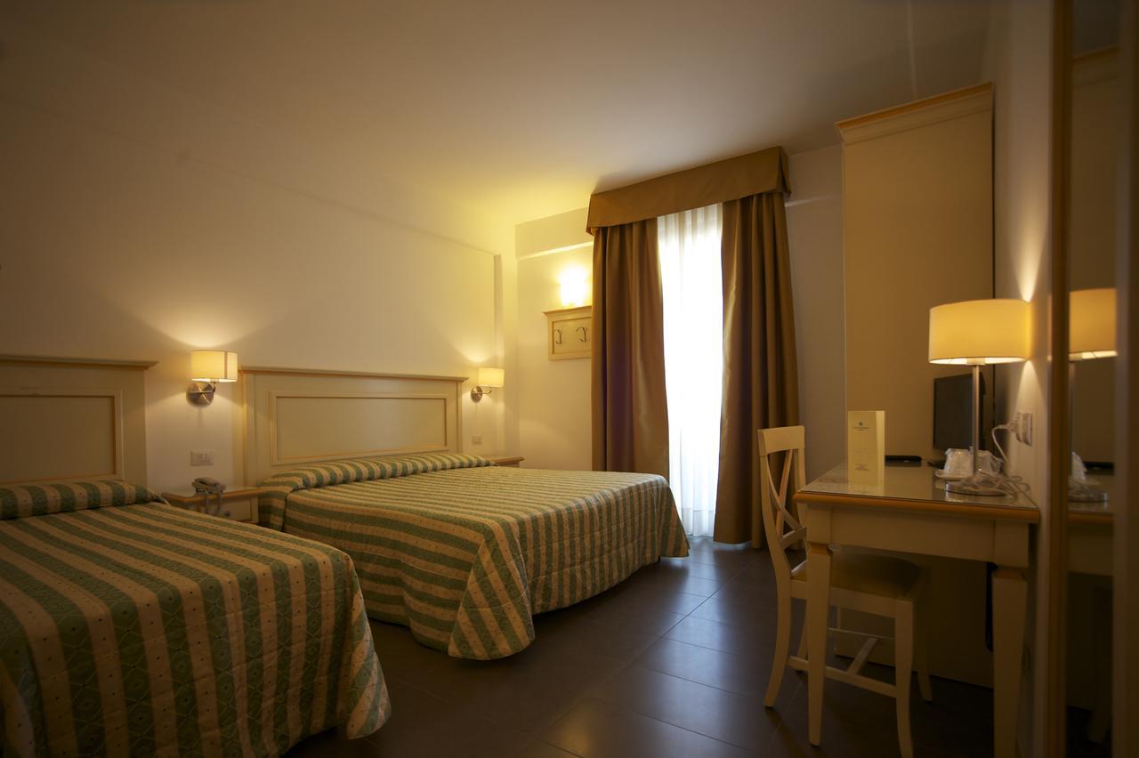 Camera Tripla con Balcone