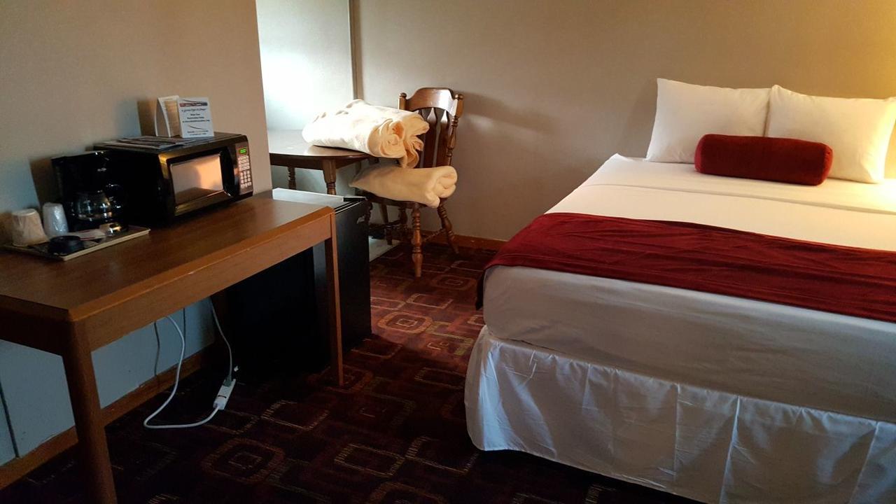 Standard King Room