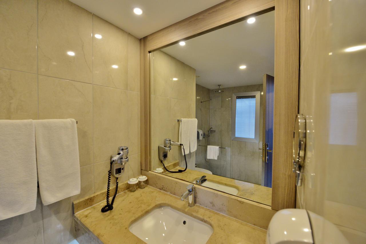 Standaard Kamer met gedeeltelijk uitzicht op zee