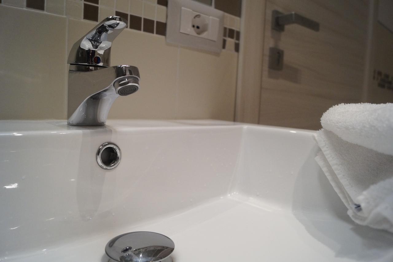 Camera Singola con Bagno Privato Esterno