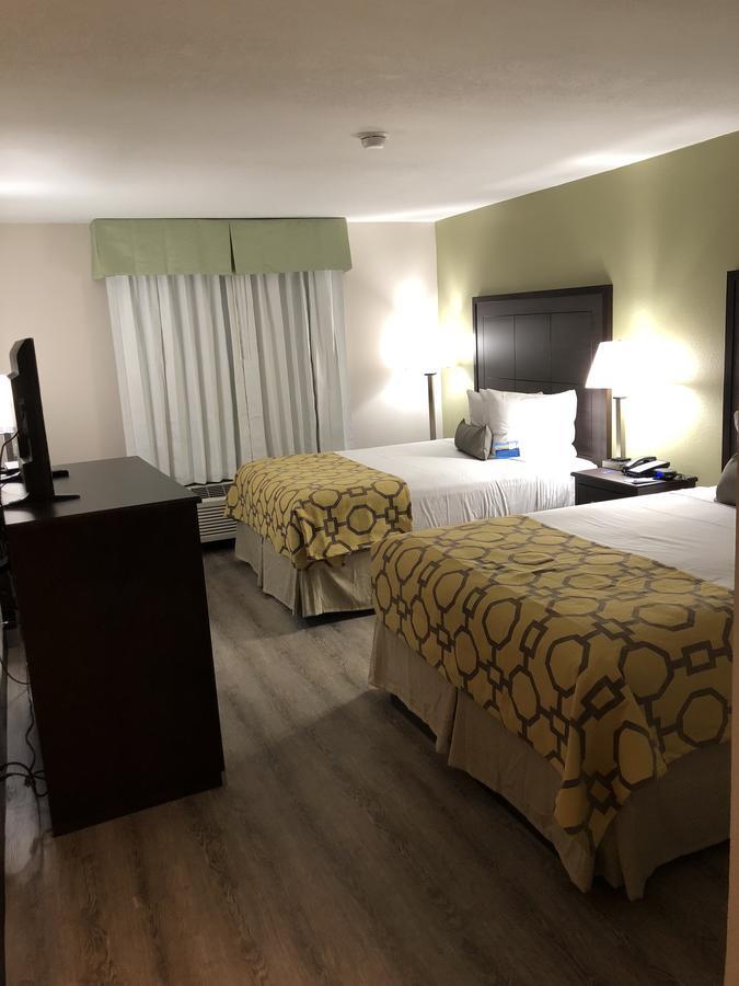 Quarto Queen com 2 Camas Queen-Size - Não Fumantes