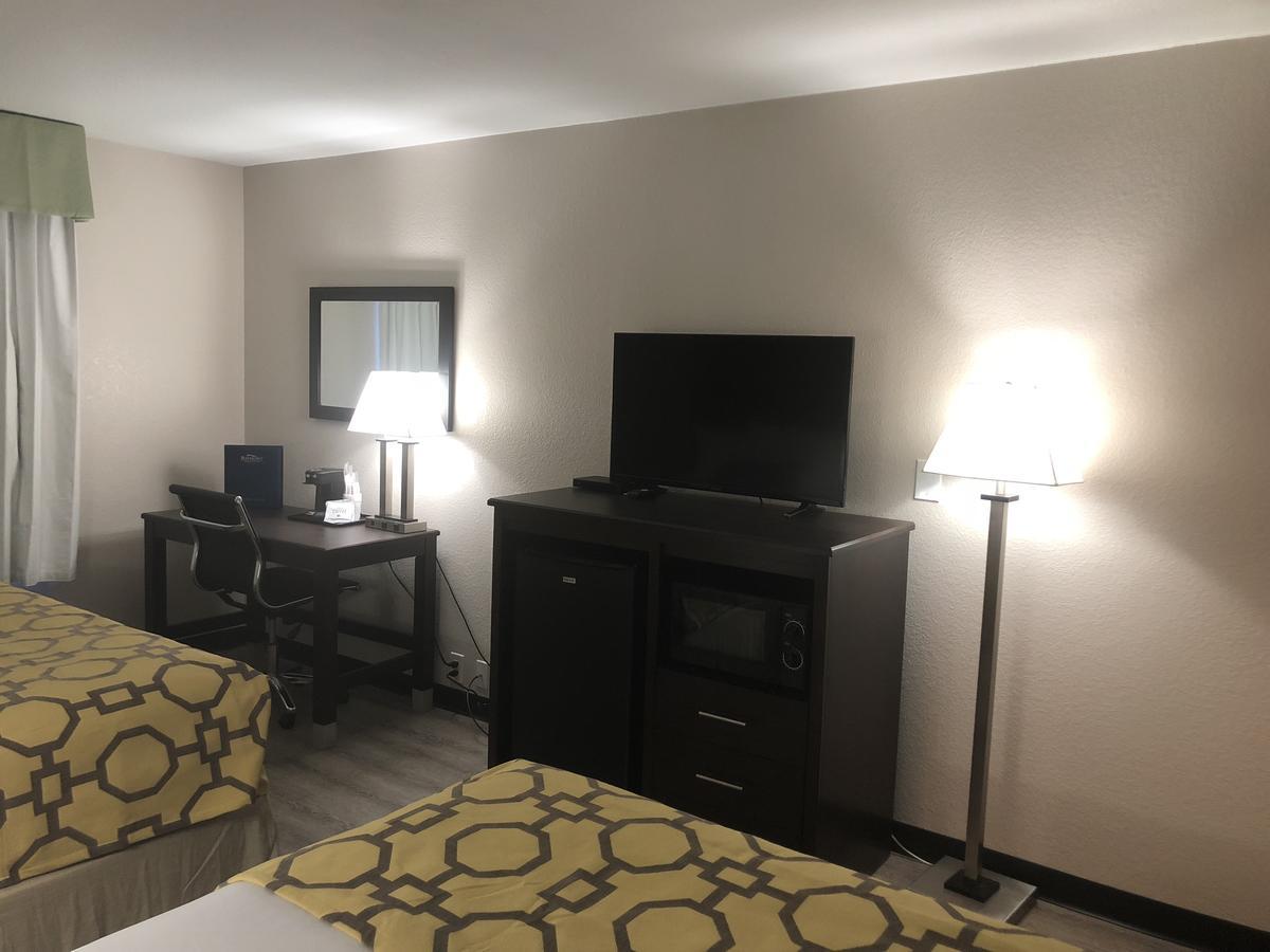 Quarto com Cama King-size e Acesso para Hóspedes com Mobilidade Reduzida - Não Fumantes