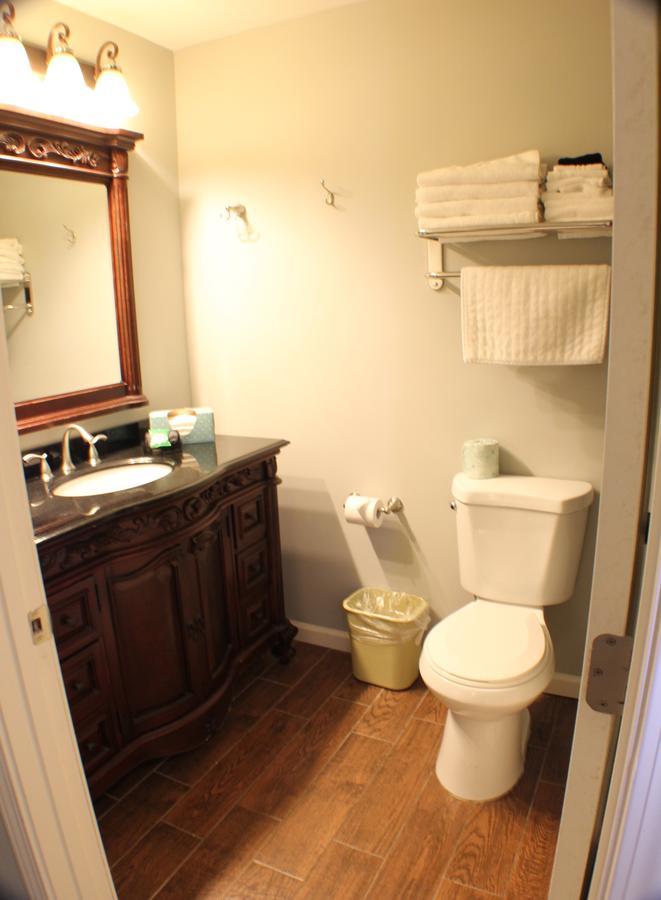 Standard King Room