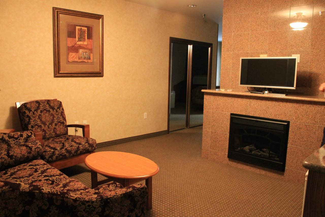 King Suite with Spa Bath