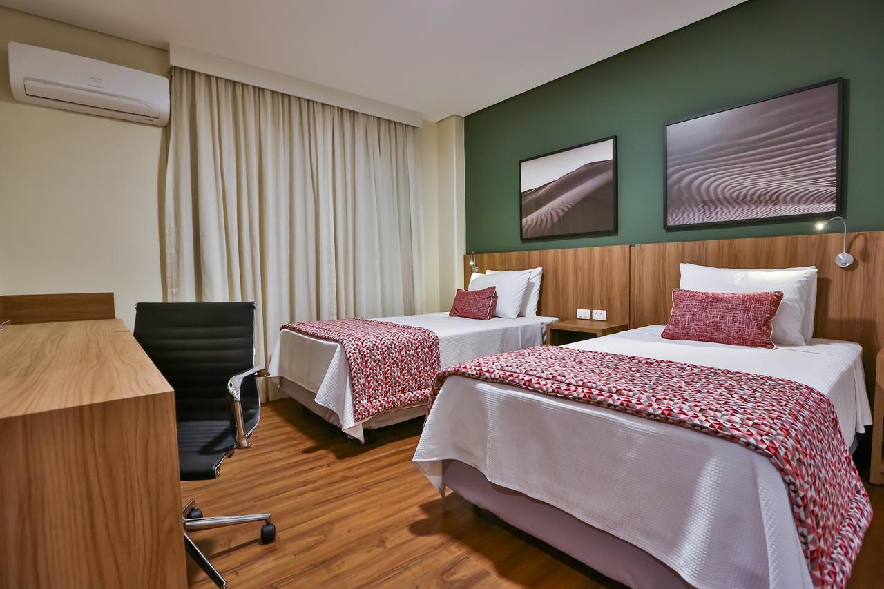 Quarto Superior com 2 Camas de Solteiro