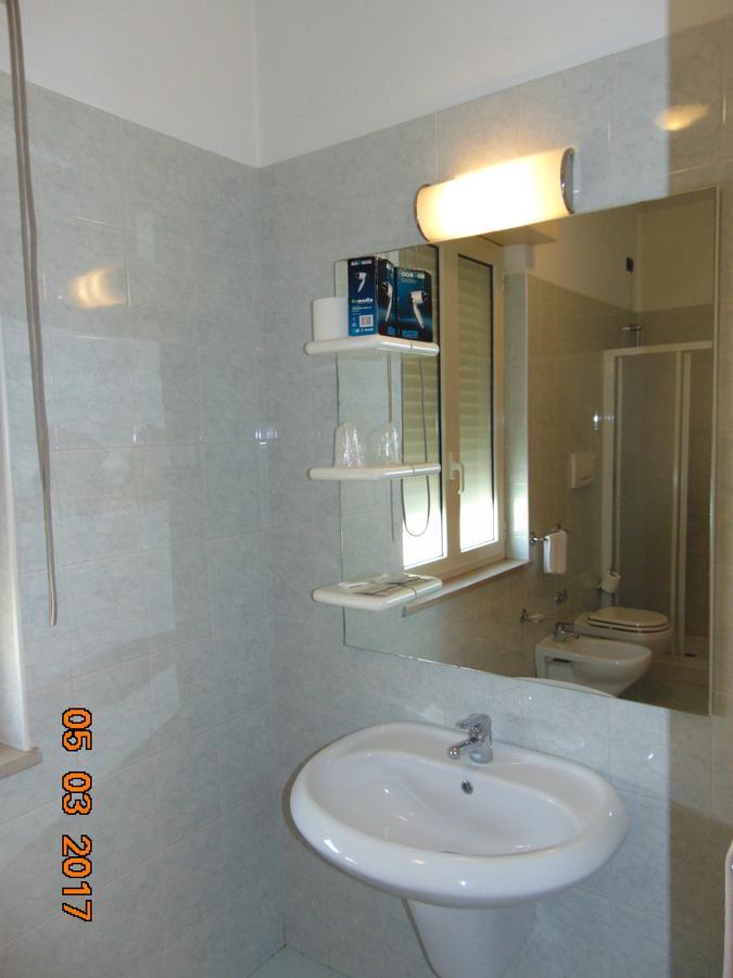 Camera Singola con Bagno Privato
