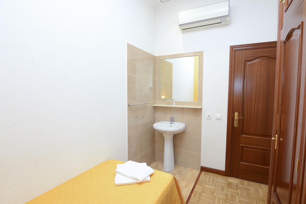 Camera Singola con Bagno in Comune
