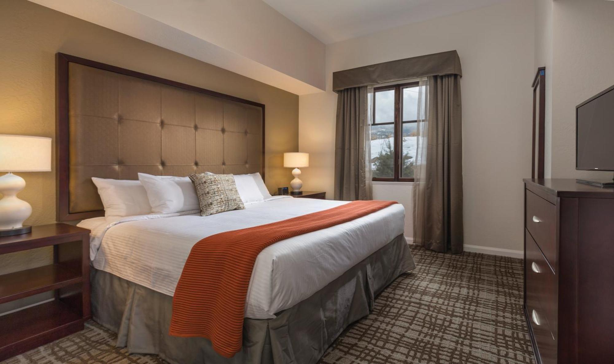 One-Bedroom Suite