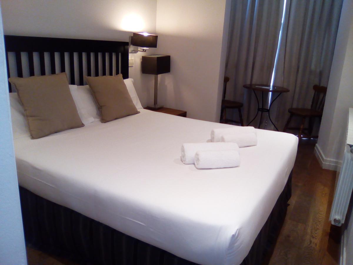 Double or Twin Room,549322476:JPEG