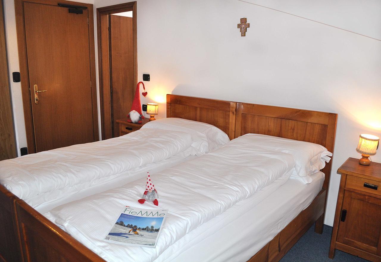 Economy Double or Twin Room,710152732:JPEG