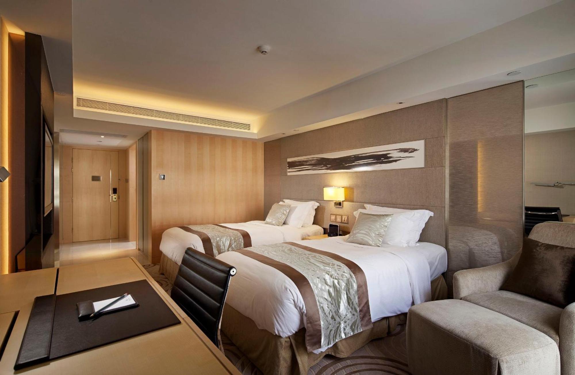 Quarto Deluxe com Cama Queen-size ou 2 Camas Individuais