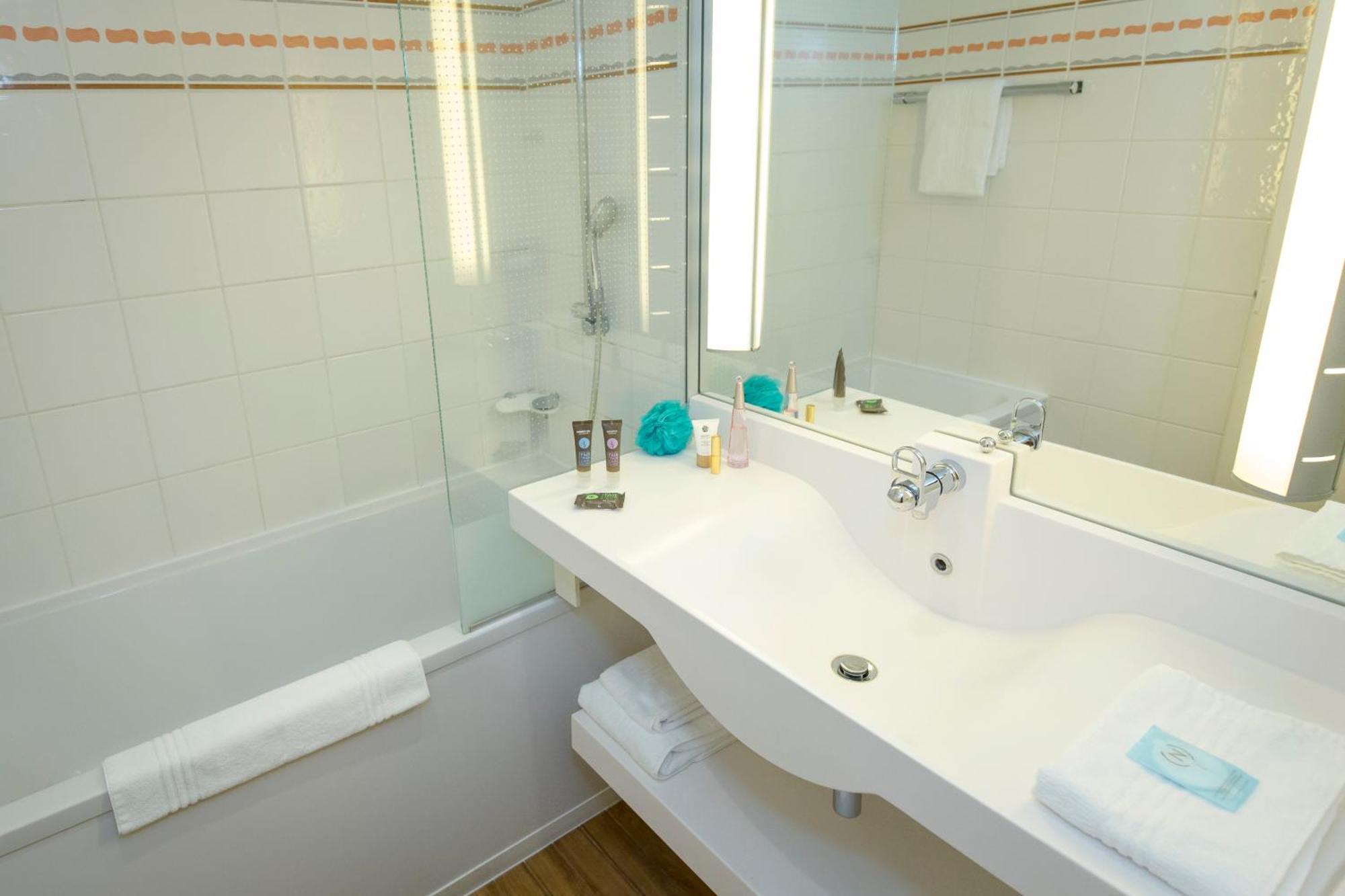 Chambre Standard avec Lit Double et Lits Jumeaux