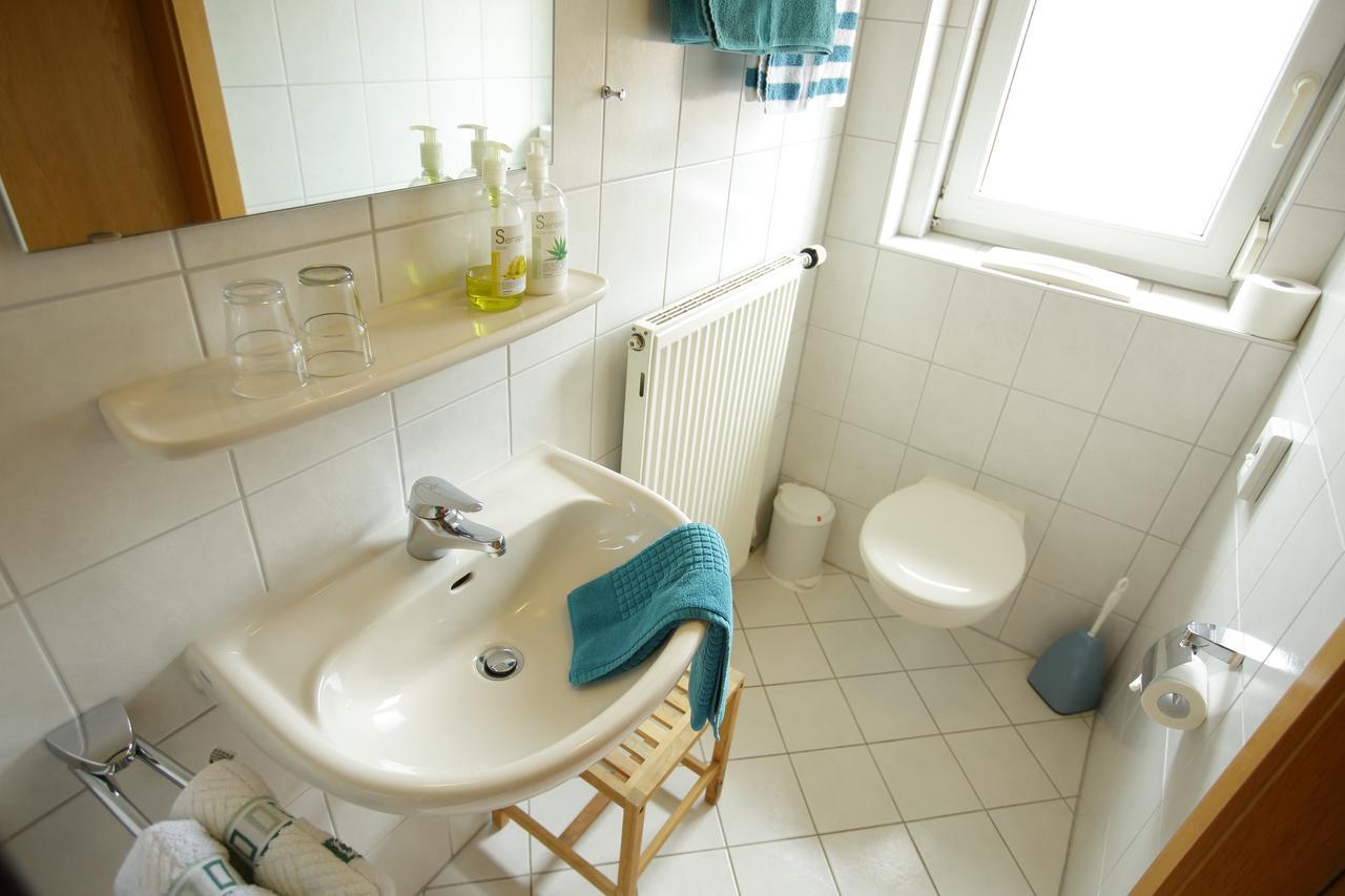 Doppel- oder Zweibettzimmer