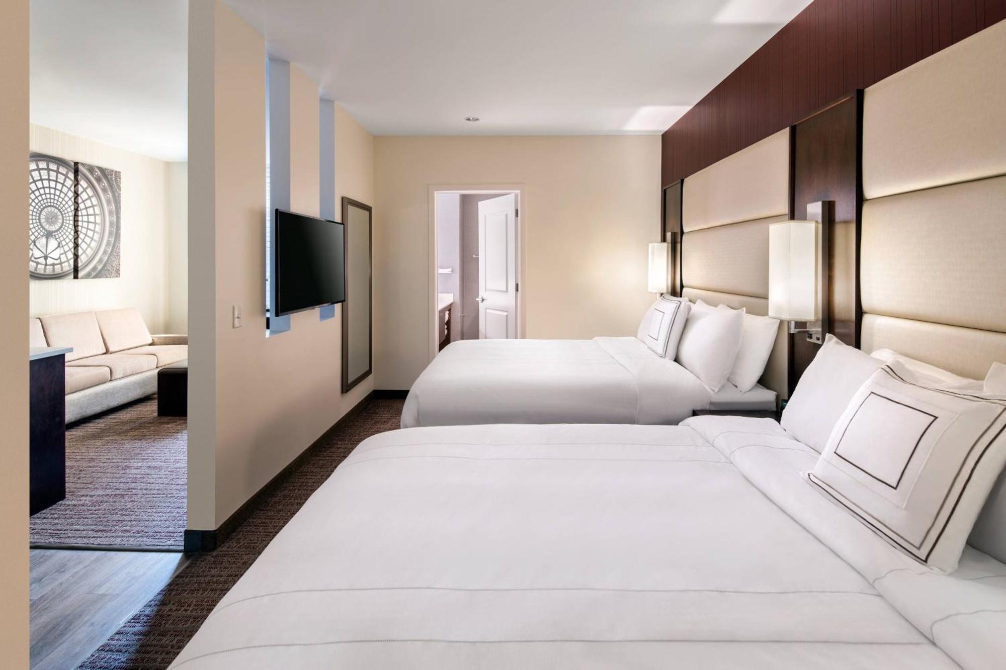 Queen Suite