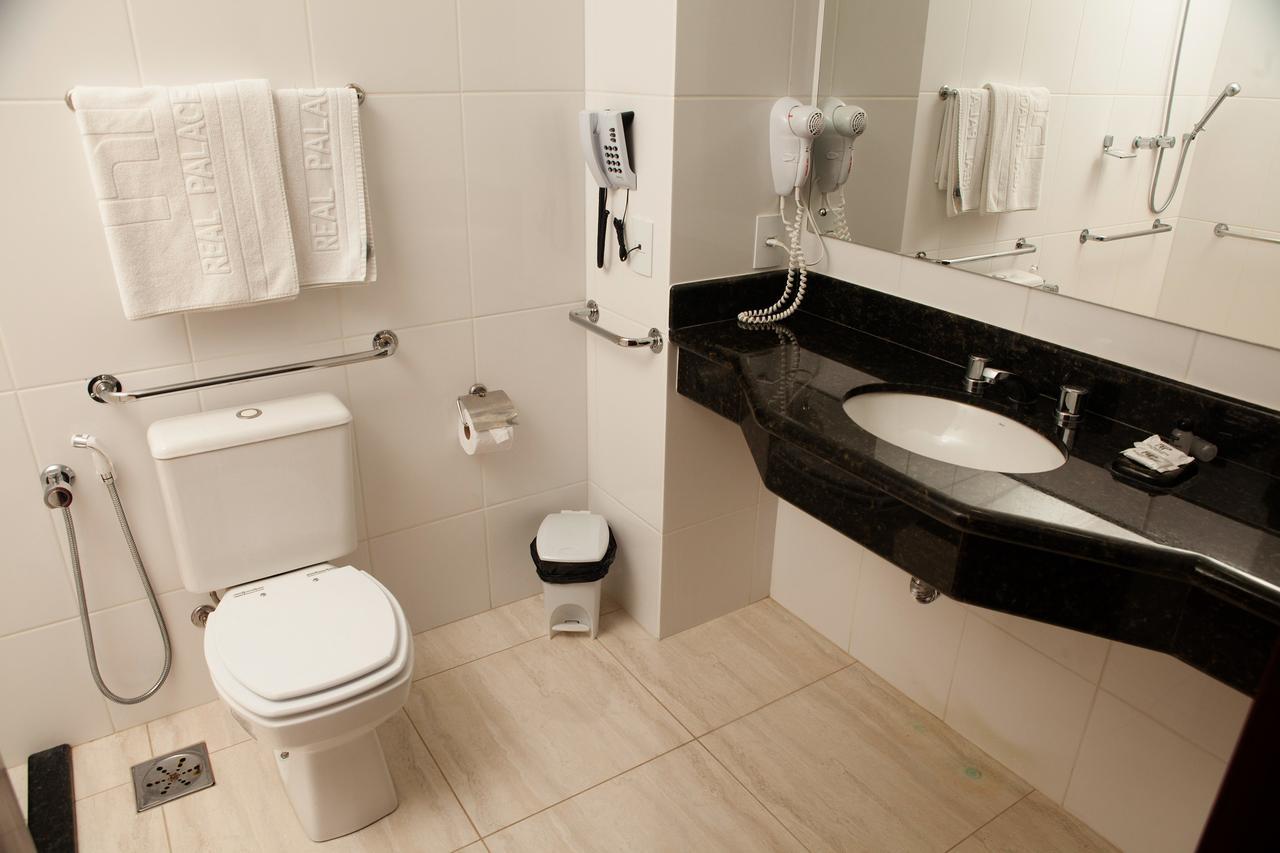 Quarto Superior com 2 Camas de Solteiro