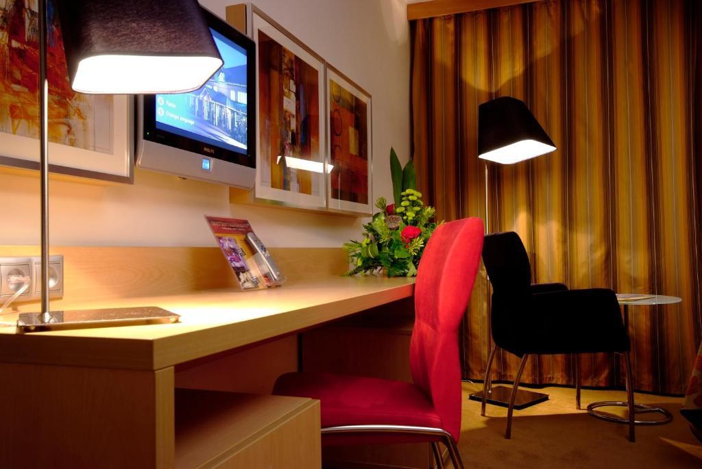 Zweibettzimmer zur Straßenseite
