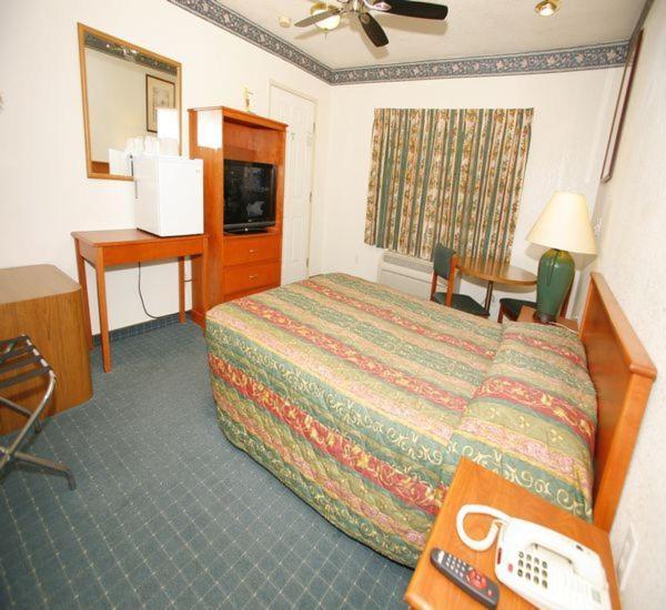 Queen Room