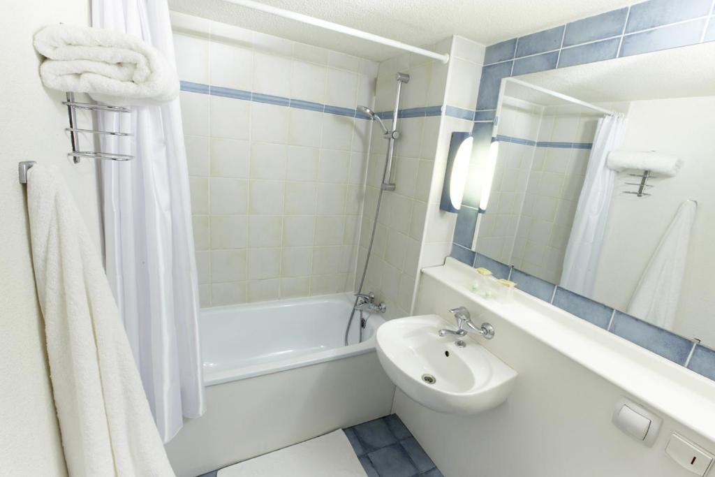 Tweepersoonskamer met 2 Aparte Bedden