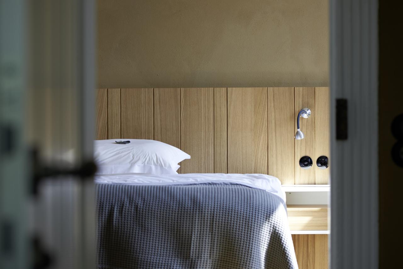 Small Double Room,614077095:JPEG