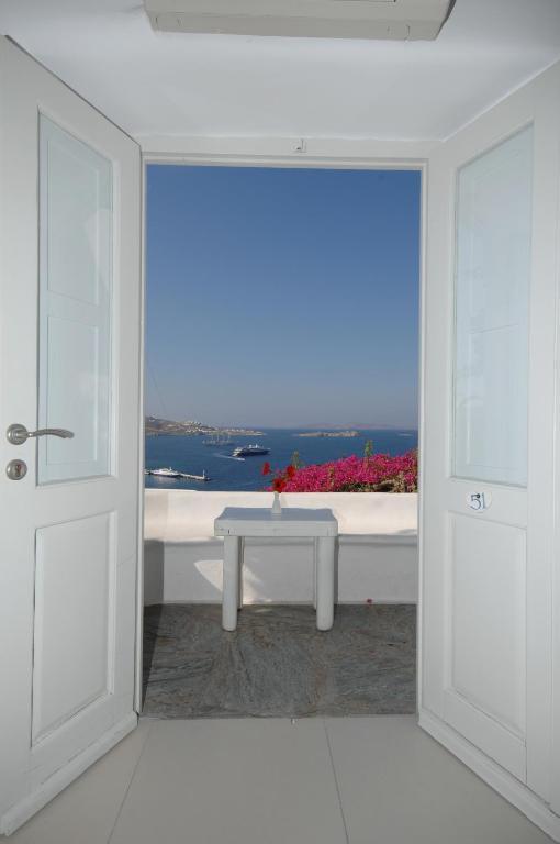 Quarto Família Superior com Vista do Mar