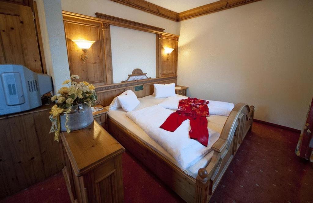 Familiensuite mit Balkon