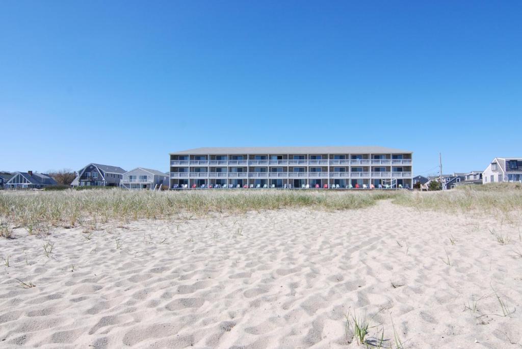Oceanfront Suite with Balcony