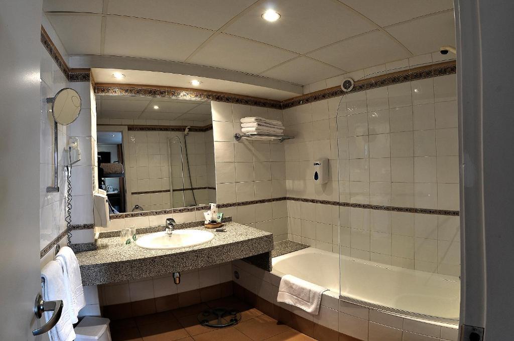 Chambre Double ou Lits Jumeaux avec Vue