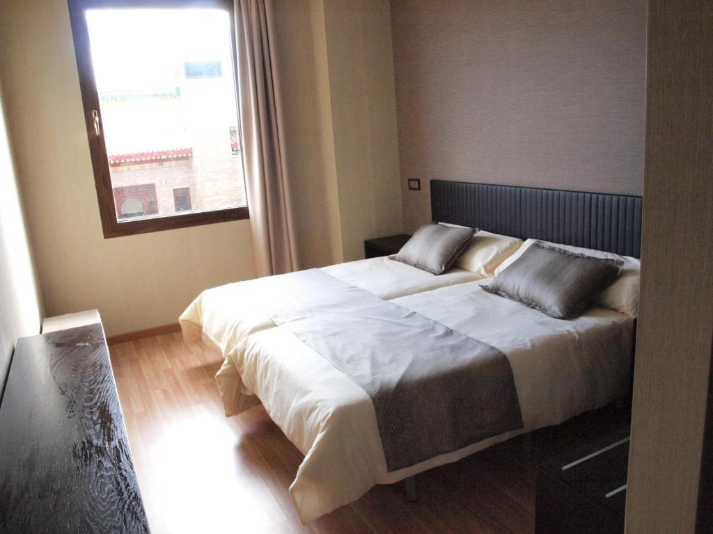 Double or Twin Room Extra Bed,1272620635:JPEG