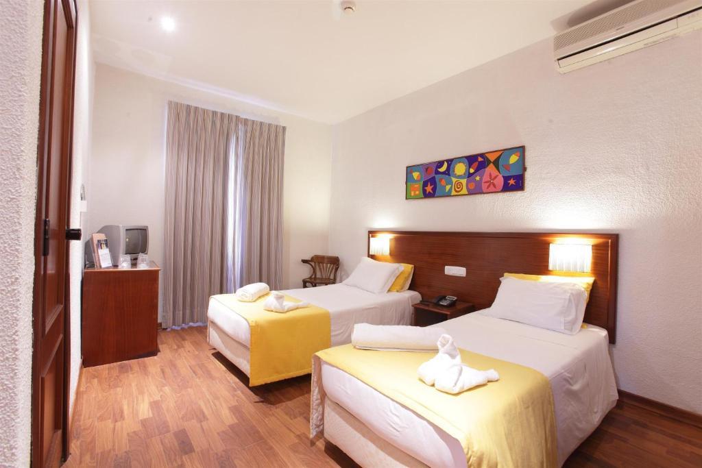 Twin Room,1365276803:JPEG