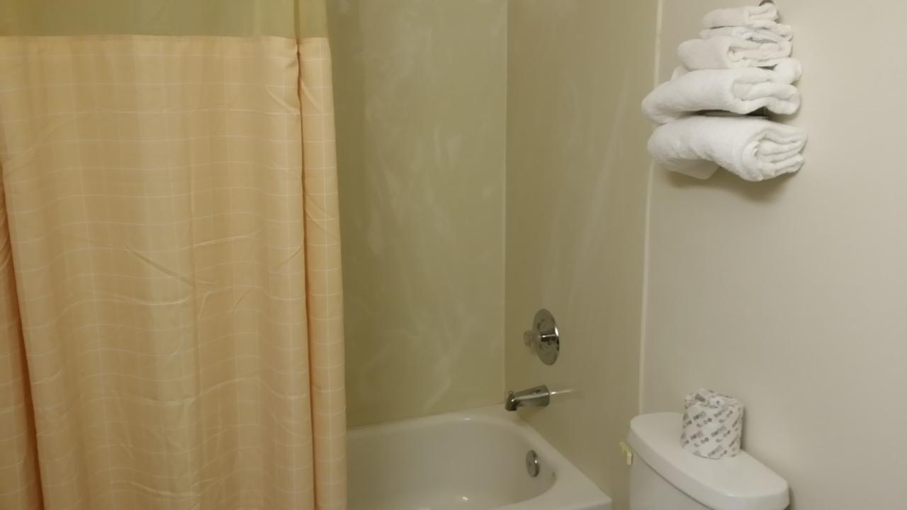 King Room - Non-Smoking