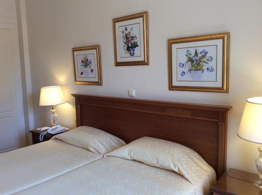 Doppel- oder Zweibettzimmer