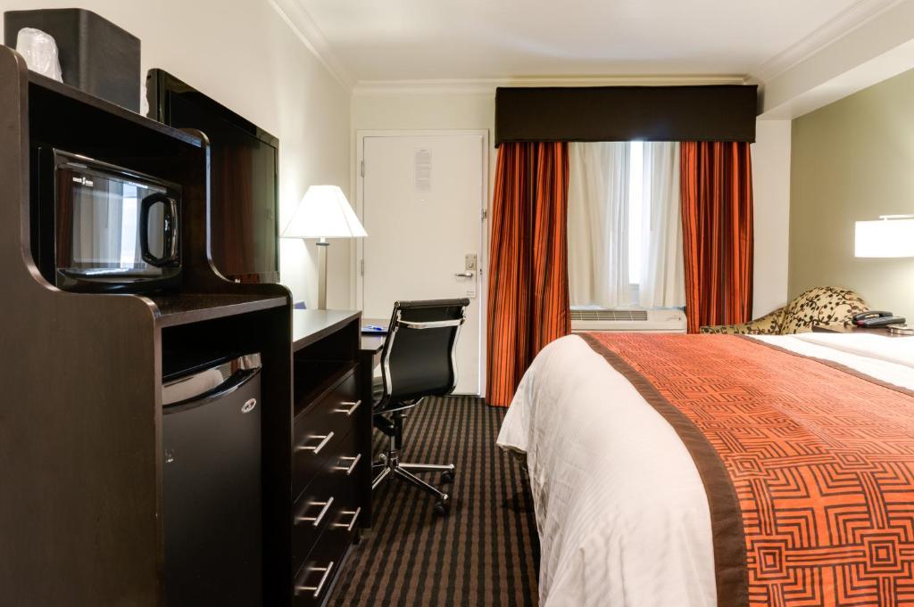 Kamer met Kingsize Bed