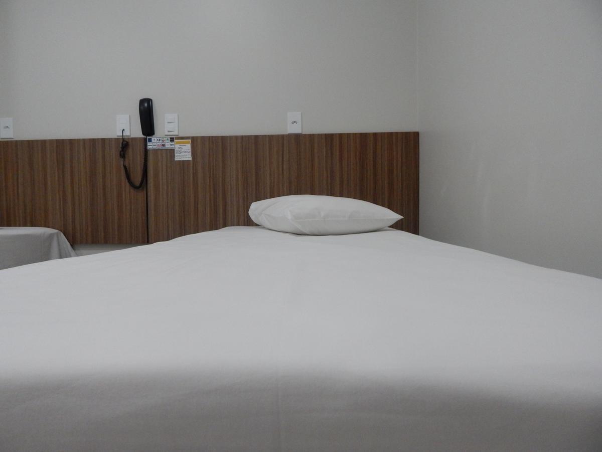 DUPLO SOLTEIRO - LUXO COM FRIGOBAR