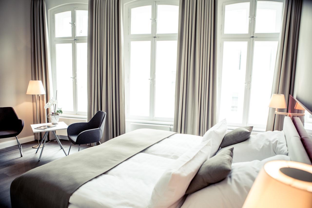 Deluxe Double Room Balcony,1596094314:JPEG