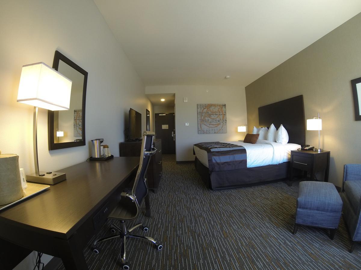 King Room - Non-Smoking